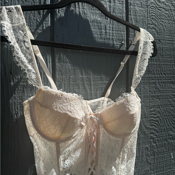 Victoria’s Secret lace up corset - Picture 2 of 7